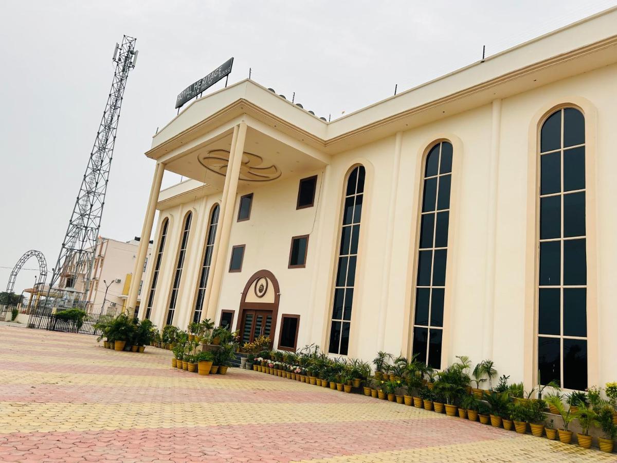 Royal Heritage Hotel & Resort Ayodhya Exterior photo